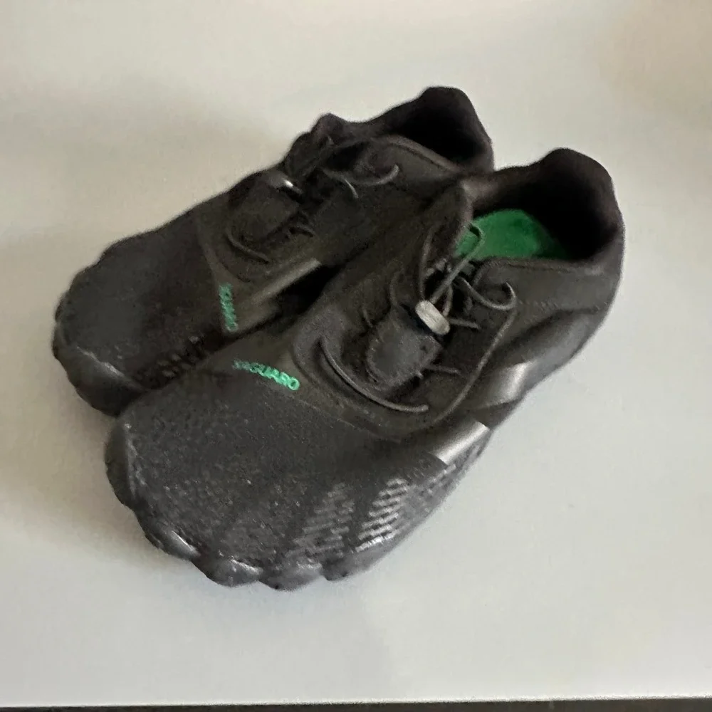 Saguaro Barefoot Shoes Womens Size 7 Black Minimalist Trail Running Sneakers